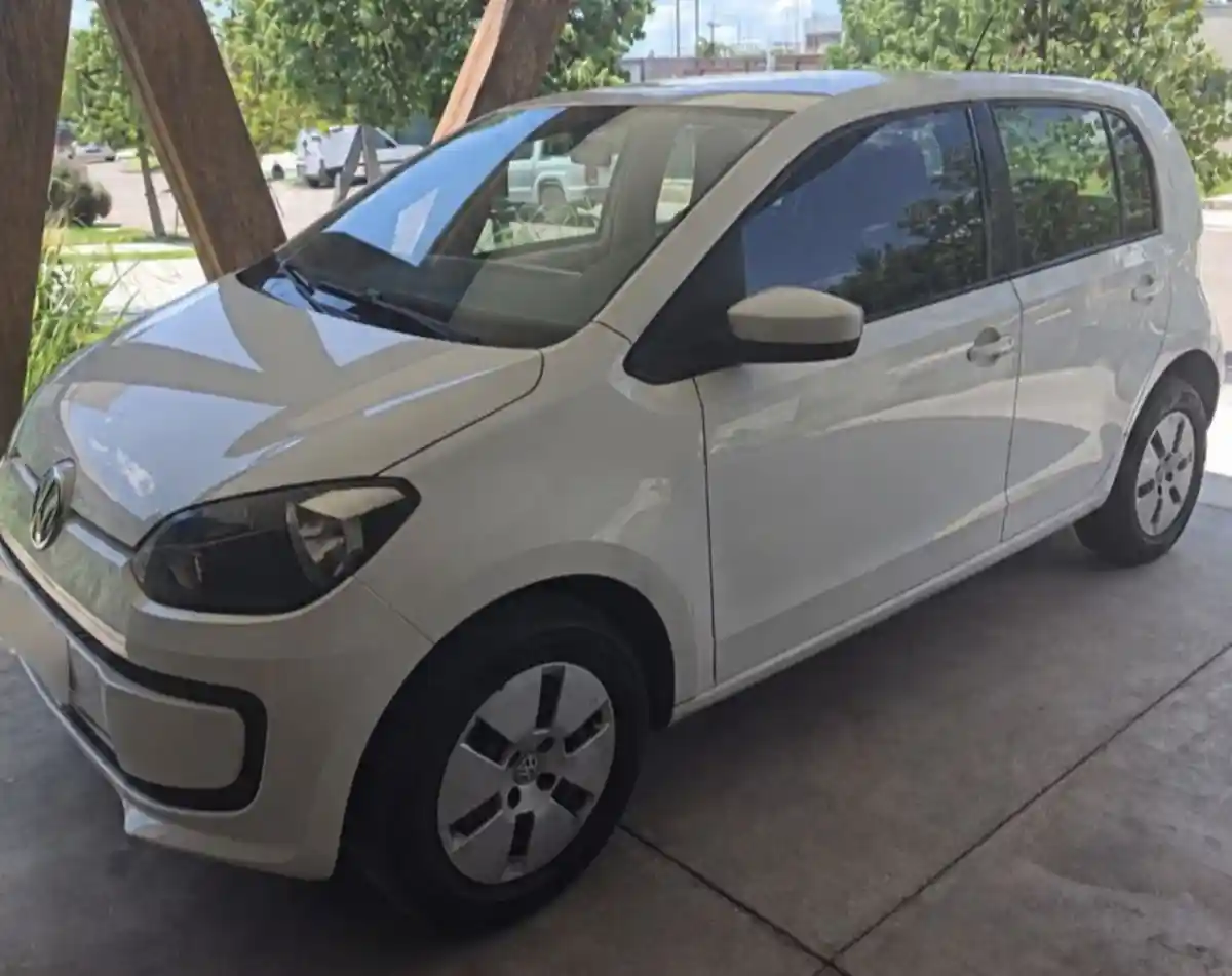 Volkswagen Up  2016 - foto 1