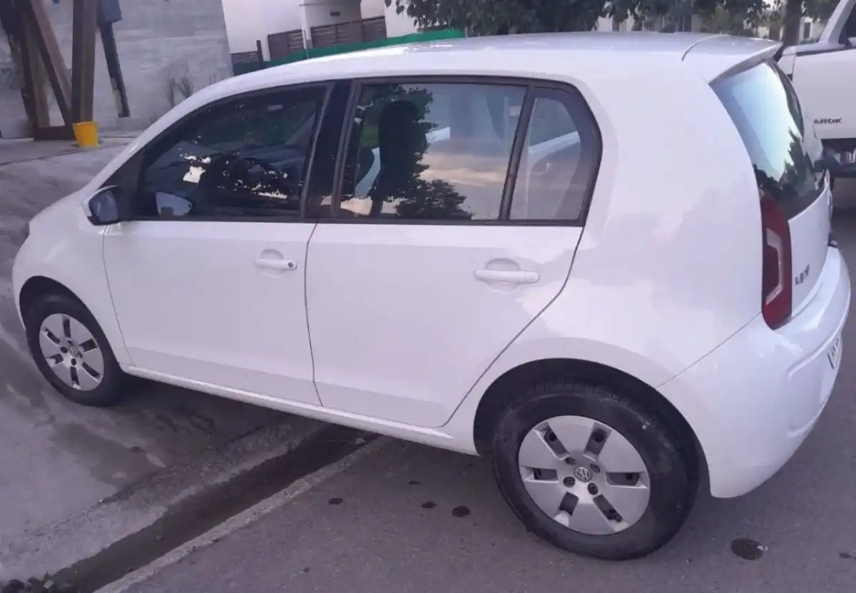 Volkswagen Up  2016 - foto 3