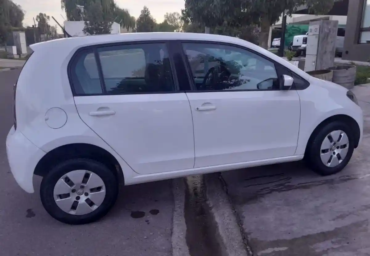 Volkswagen Up  2016 - foto 4