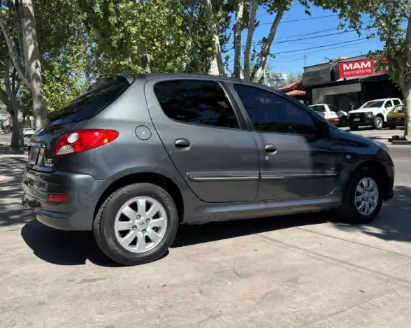 Peugeot 207  2011 - foto 4