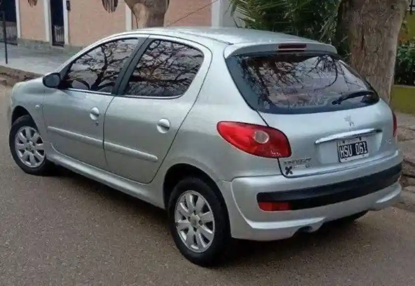 Peugeot 207  2009 - foto 4