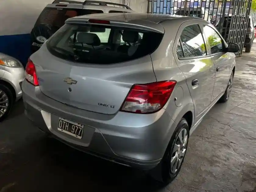 Chevrolet Onix  2015 - foto 4