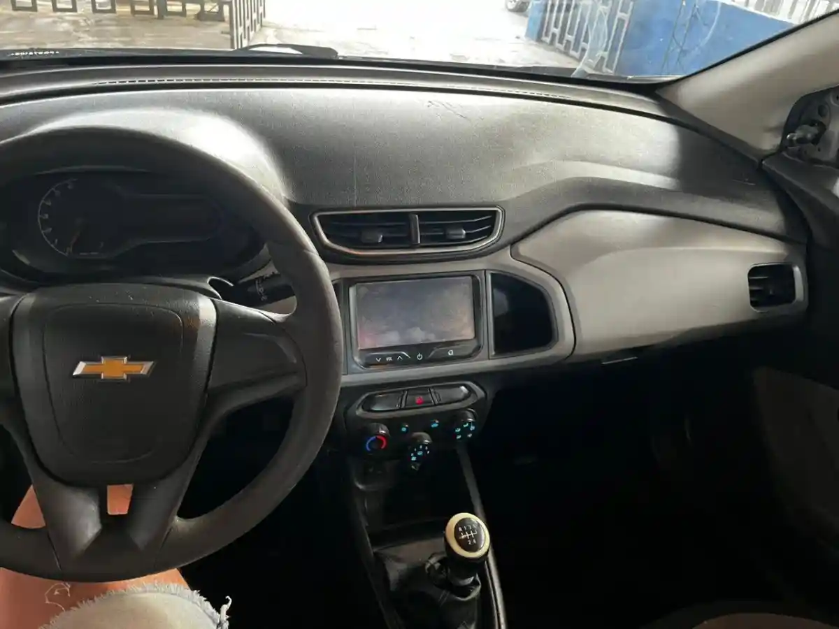 Chevrolet Onix  2015 - foto 5