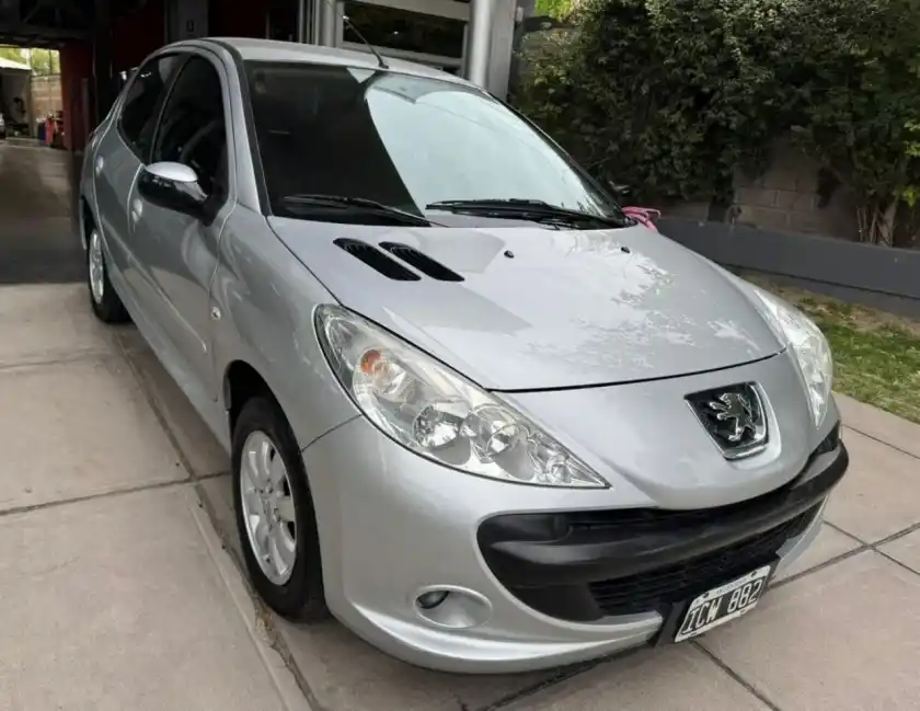 Peugeot 207  2009 - foto 2