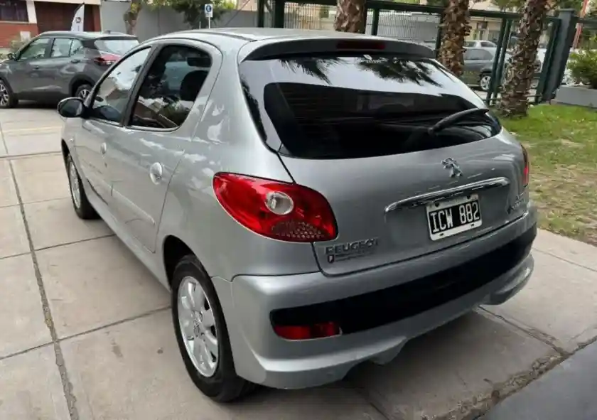 Peugeot 207  2009 - foto 3