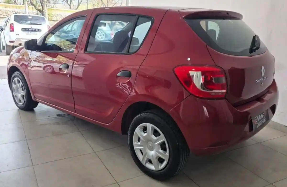 Renault Sandero  2015 - foto 4