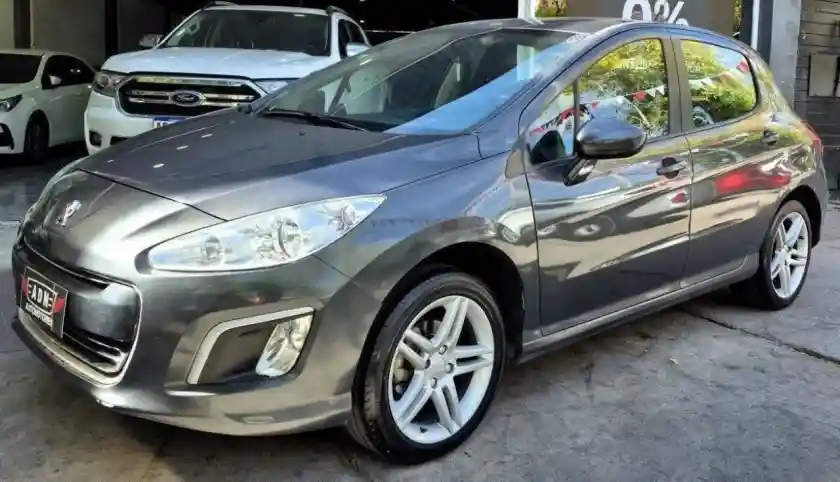 Peugeot 308  2014 - foto 1