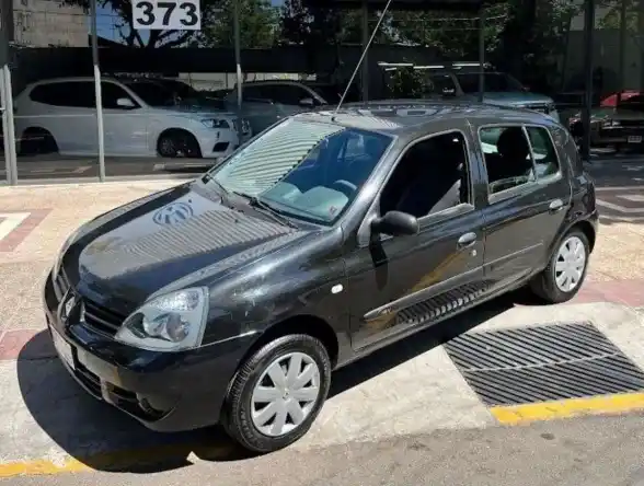 Renault Clio 2011 - foto 1