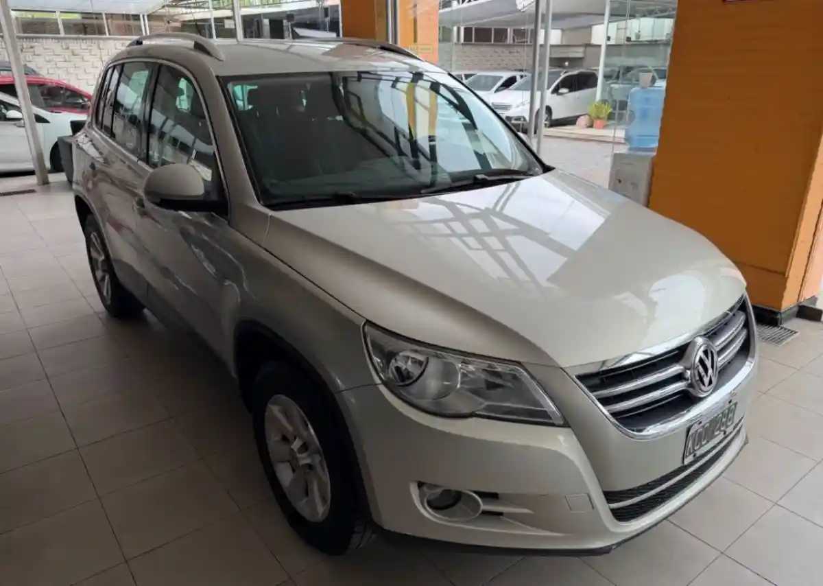 Volkswagen Tiguan  2011 - foto 2