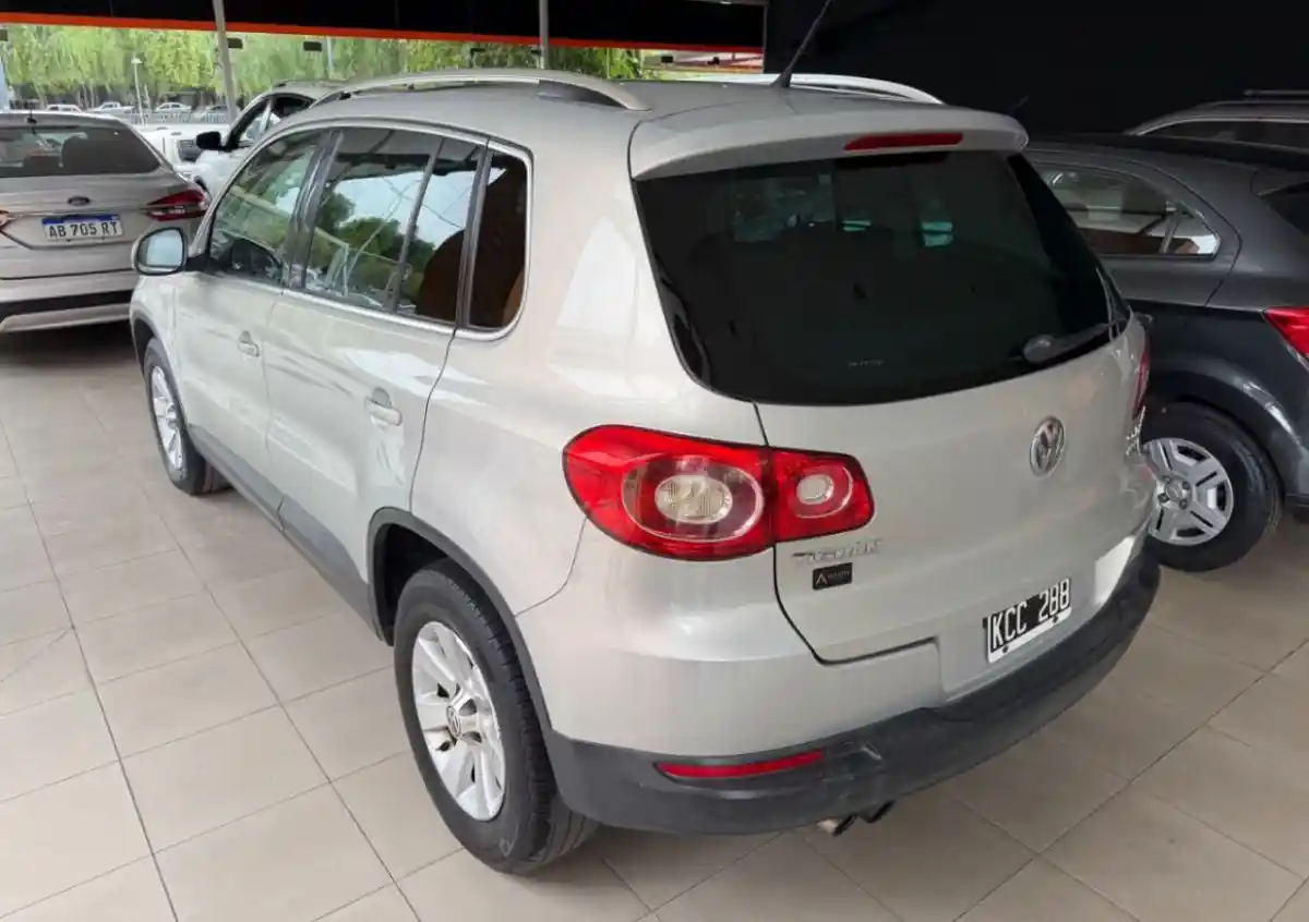 Volkswagen Tiguan  2011 - foto 3