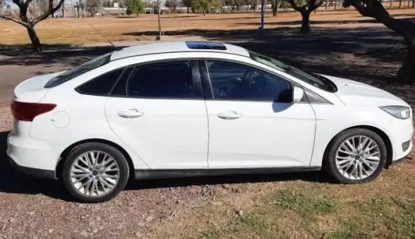 Ford Focus  2016 - foto 3