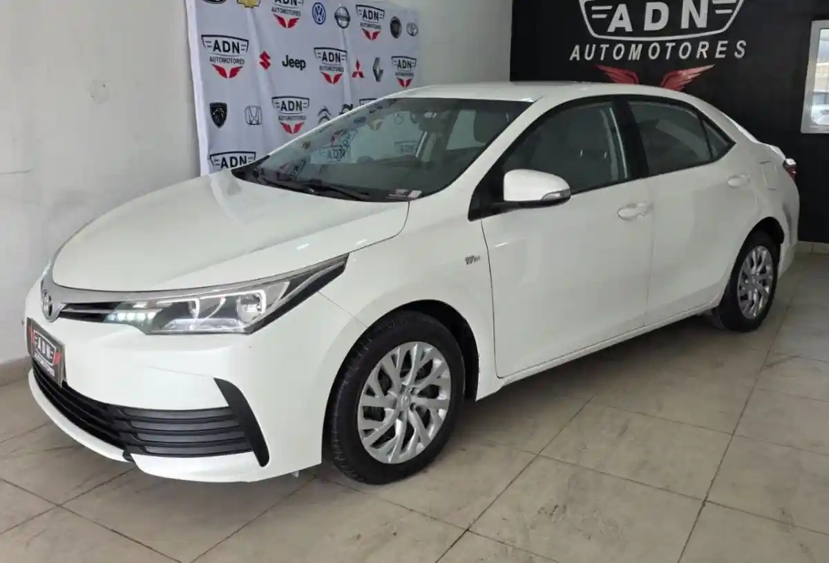 Toyota Corolla  2018 - foto 1