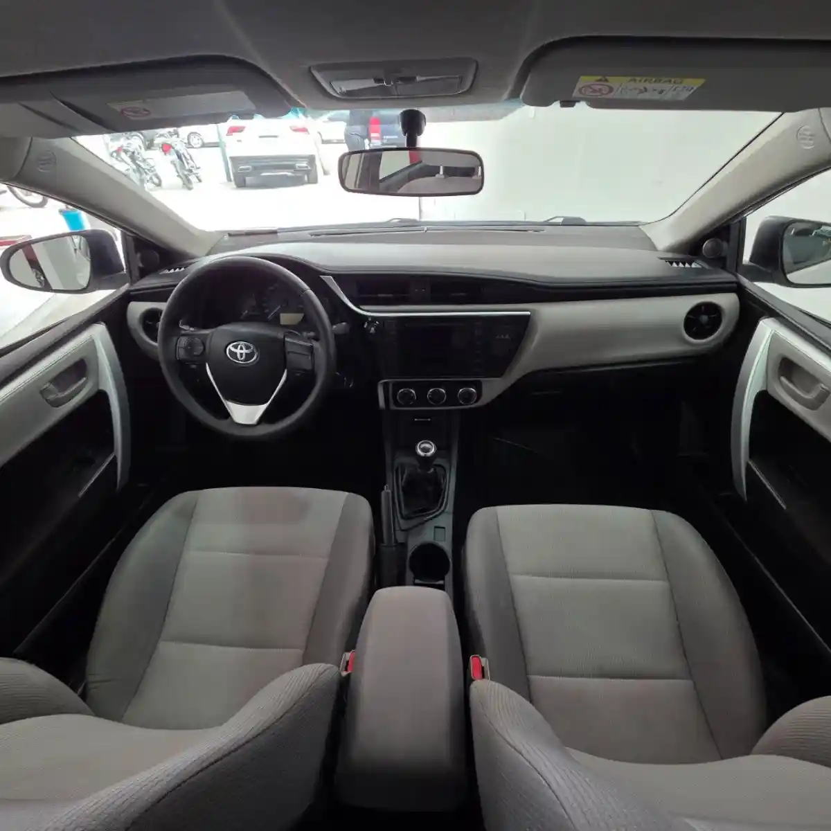 Toyota Corolla  2018 - foto 5