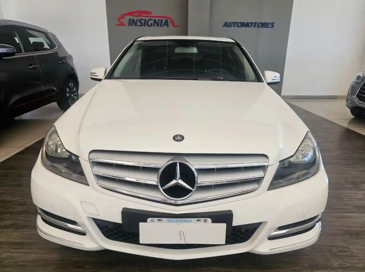 Mercedes-Benz Clase C  2013 - foto 2