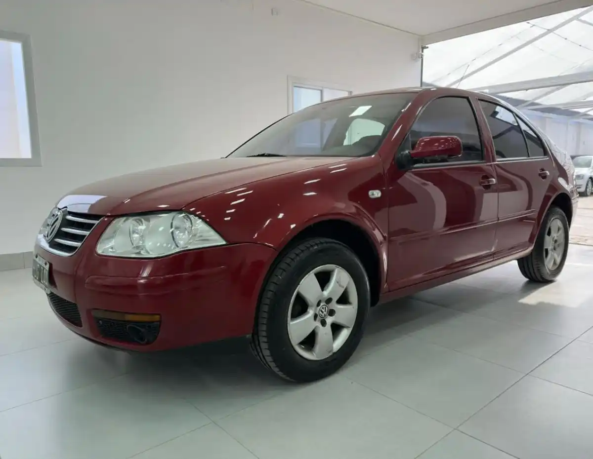 Volkswagen Bora  2009 - foto 1