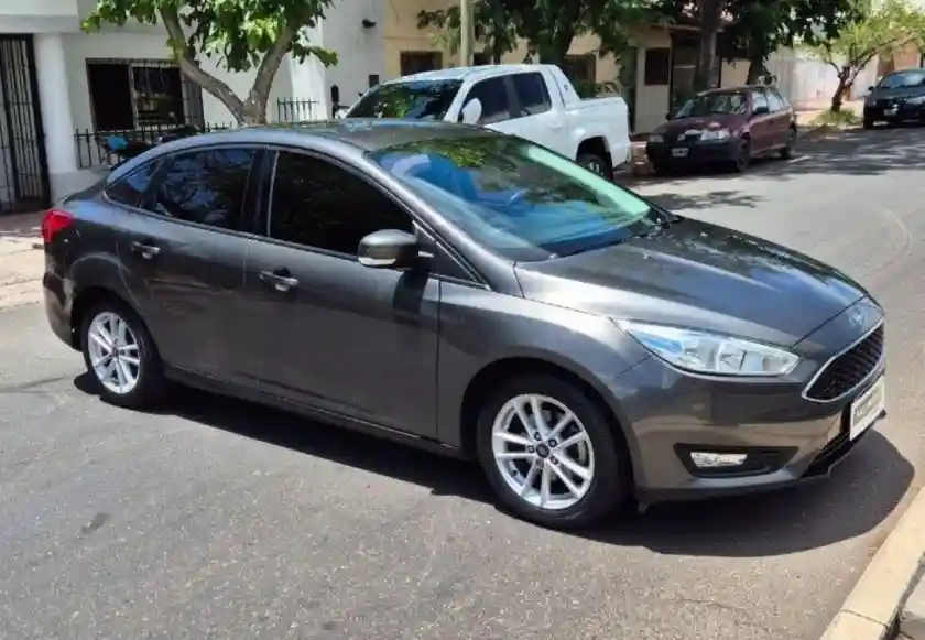 Ford Focus  2018 - foto 2