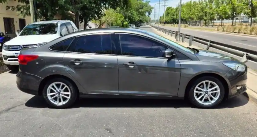 Ford Focus  2018 - foto 4