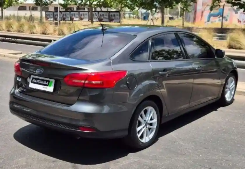 Ford Focus  2018 - foto 5