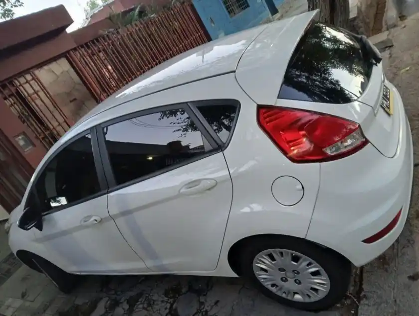 Ford Fiesta Kd  2016 - foto 2