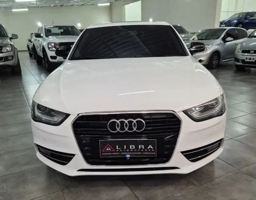 Audi A4  2014 - foto 2