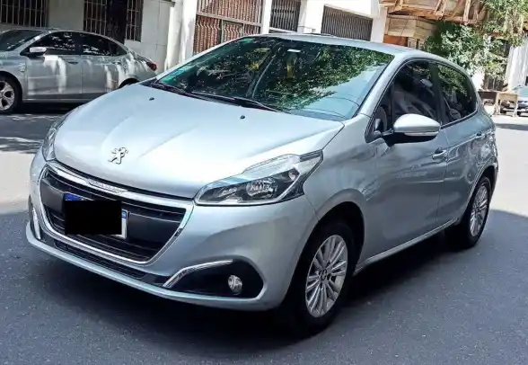 Peugeot 208  2019 - foto 1