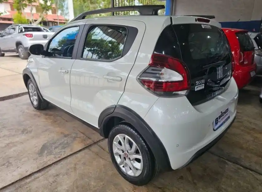 Fiat Mobi  2017 - foto 4