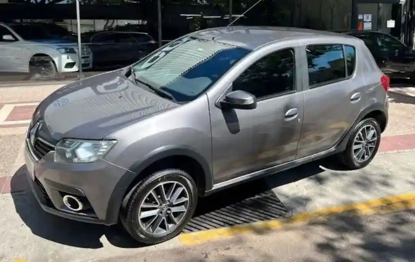 Renault Sandero  2020 - foto 1