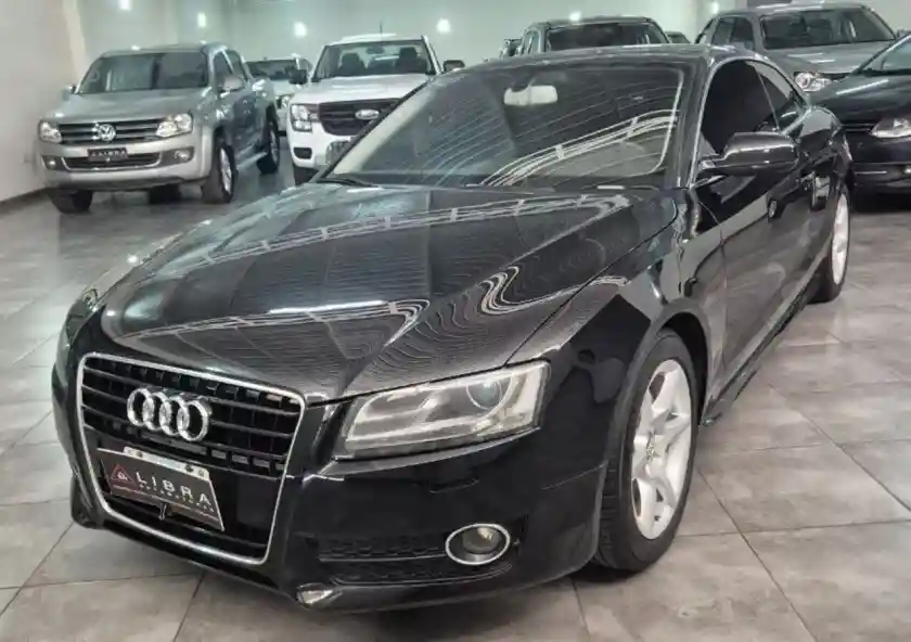 Audi A5  2012 - foto 1