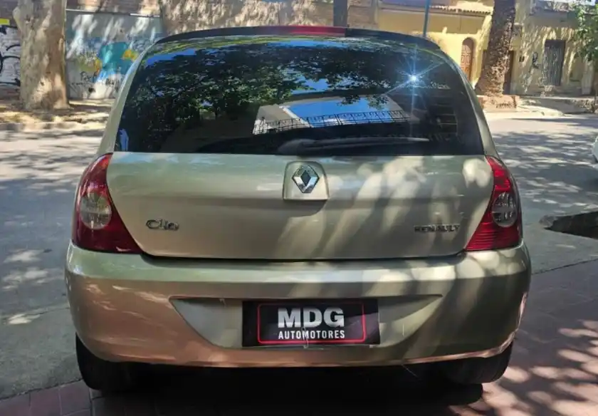 Renault Clio  2011 - foto 4