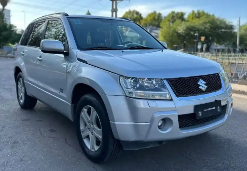 Suzuki Grand Vitara  2009 - foto 2