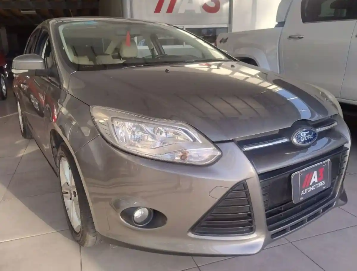 Ford Focus  2014 - foto 2