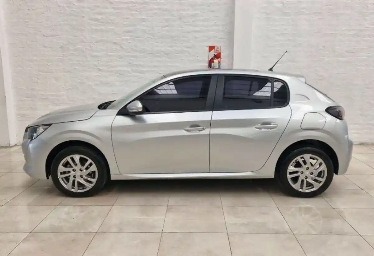 Peugeot 208  2022 - foto 3