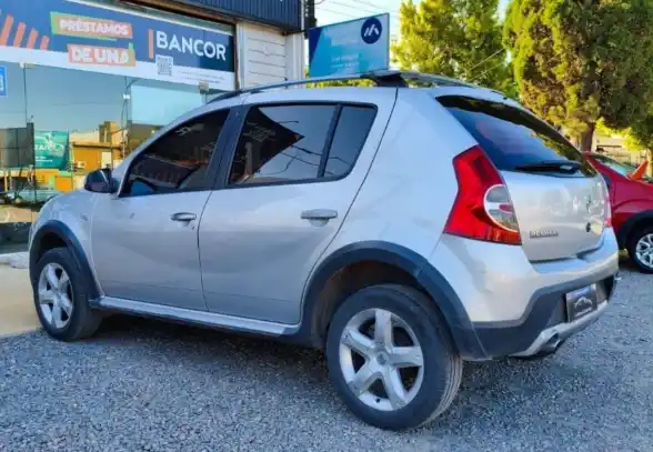 Renault Sandero  2010 - foto 4