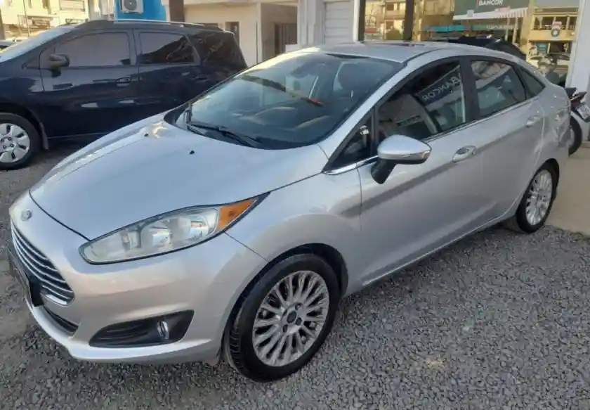 Ford Fiesta Kd  2015 - foto 1