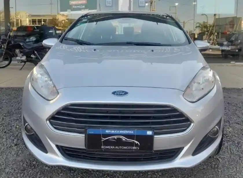 Ford Fiesta Kd  2015 - foto 2