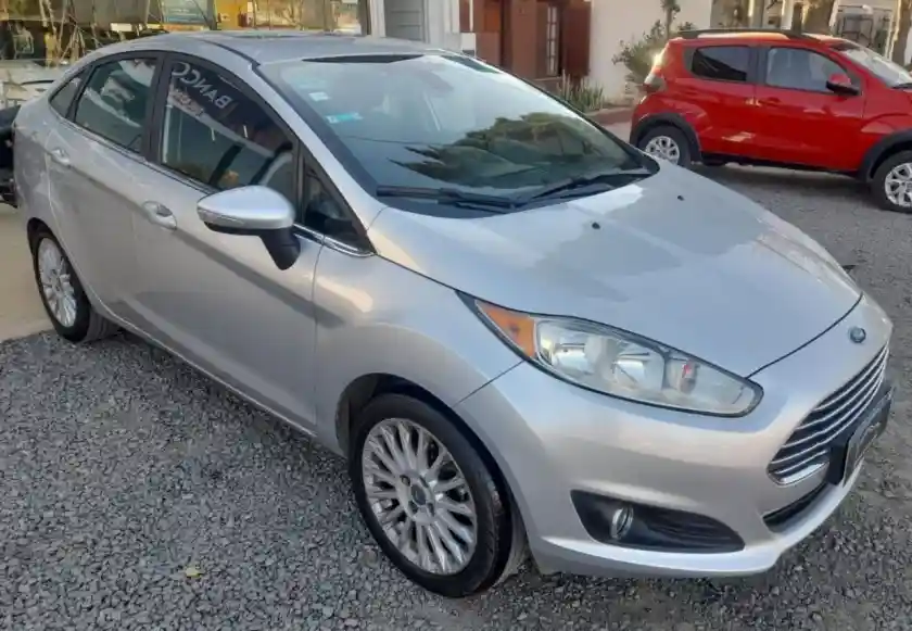 Ford Fiesta Kd  2015 - foto 3
