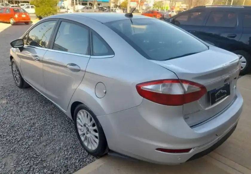 Ford Fiesta Kd  2015 - foto 4