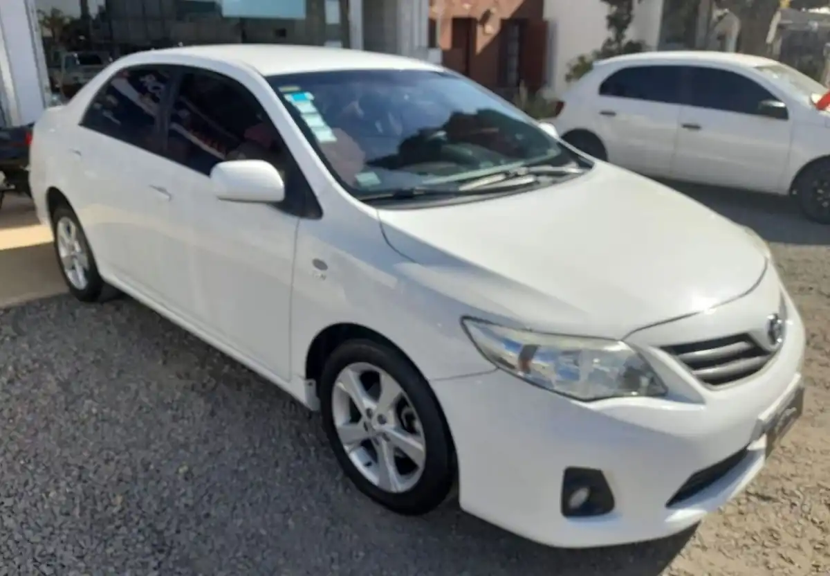 Toyota Corolla  2011 - foto 2