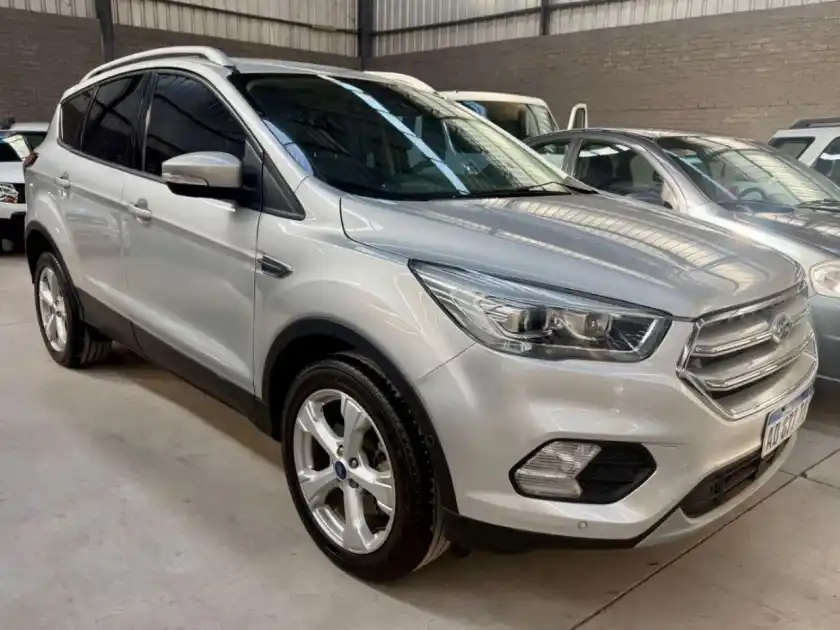 Ford Kuga  2019 - foto 1