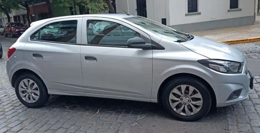Chevrolet Onix  2018 - foto 4