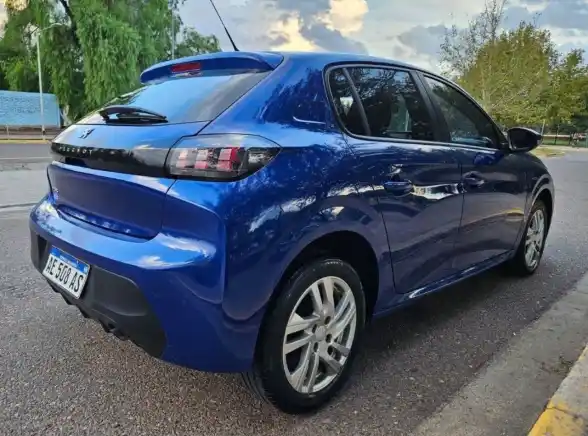 Peugeot 208  2022 - foto 4