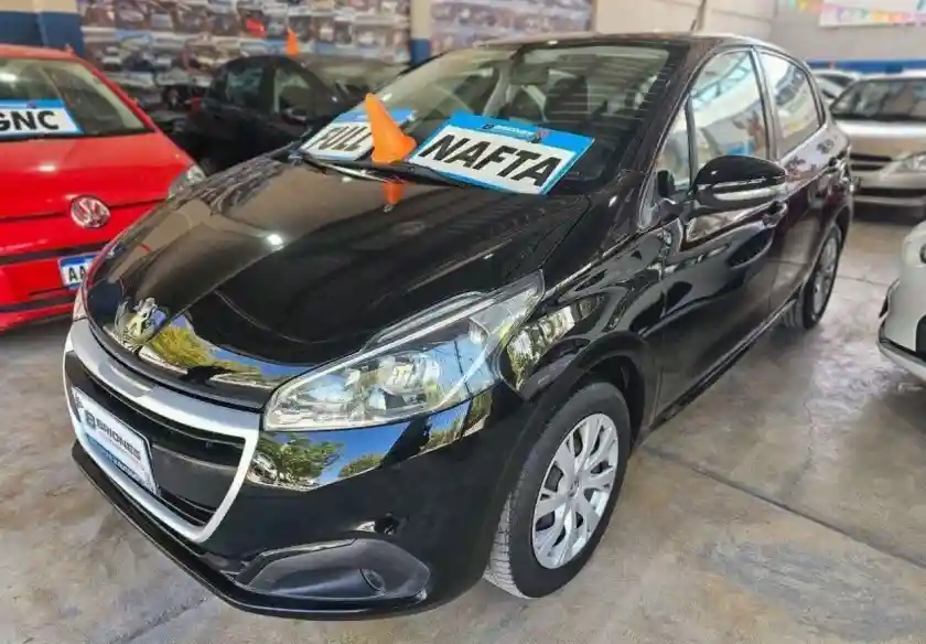 Peugeot 208  2018 - foto 1
