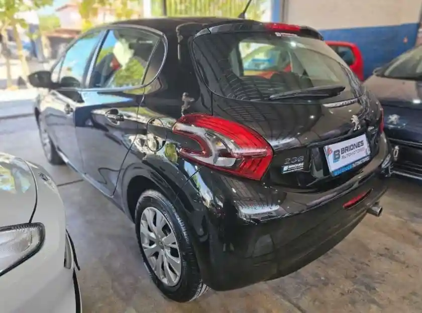 Peugeot 208  2018 - foto 4