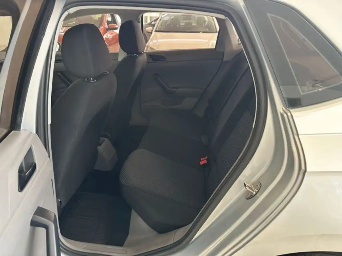 Volkswagen Polo  2018 - foto 4