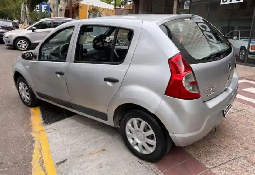 Renault Sandero  2008 - foto 3