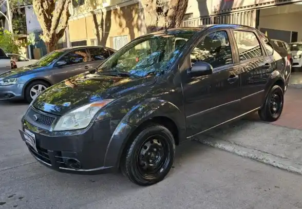 Ford Fiesta  2009 - foto 1