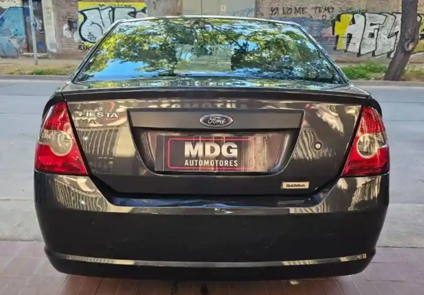 Ford Fiesta  2009 - foto 4