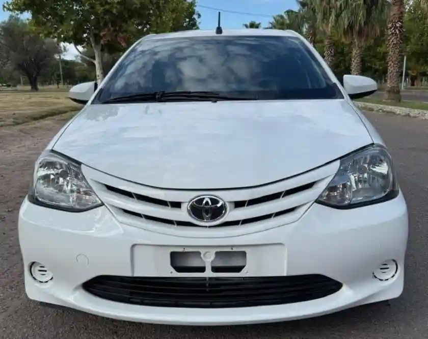 Toyota Etios  2017 - foto 2