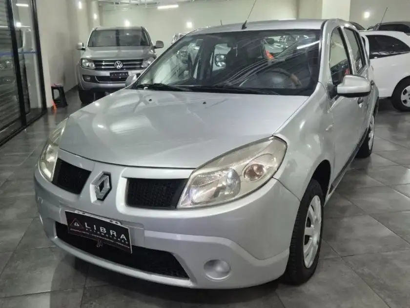 Renault Sandero  2011 - foto 1