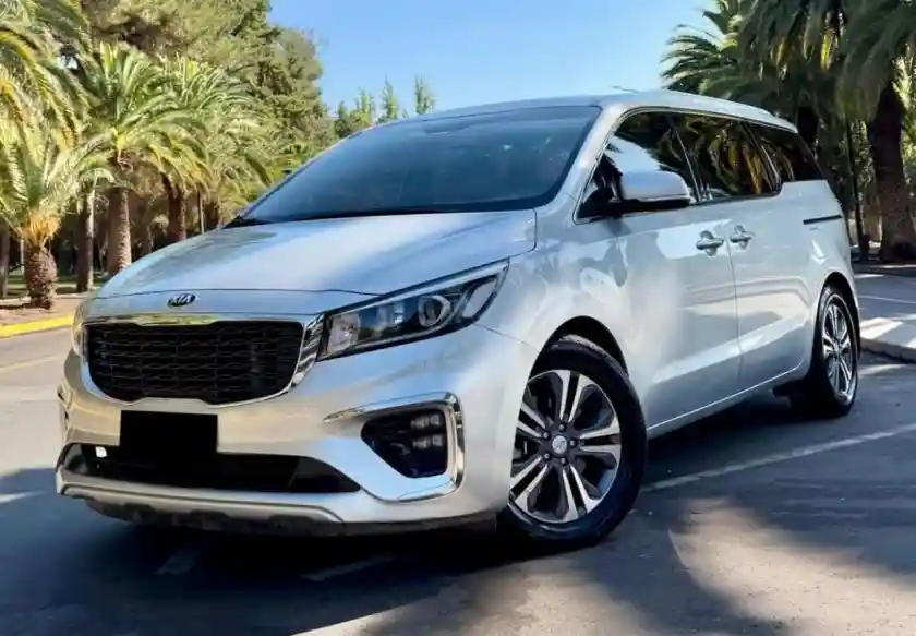 Kia Carnival 2020 - foto 1